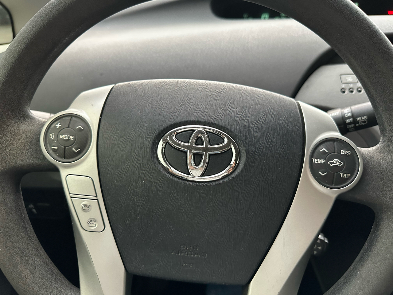 Toyota Prius Prius V 2012