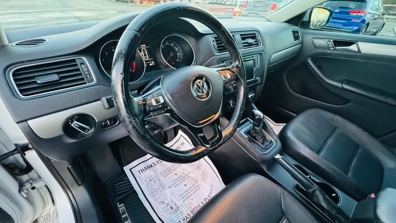 Volkswagen Jetta 1.4T SE 6A 2017