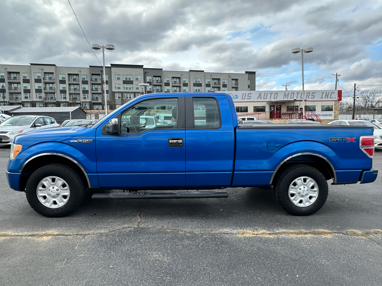 Ford F-150 2WD SuperCab 133" STX 2011