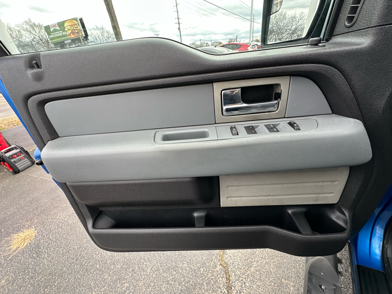 Ford F-150 2WD SuperCab 133" STX 2011