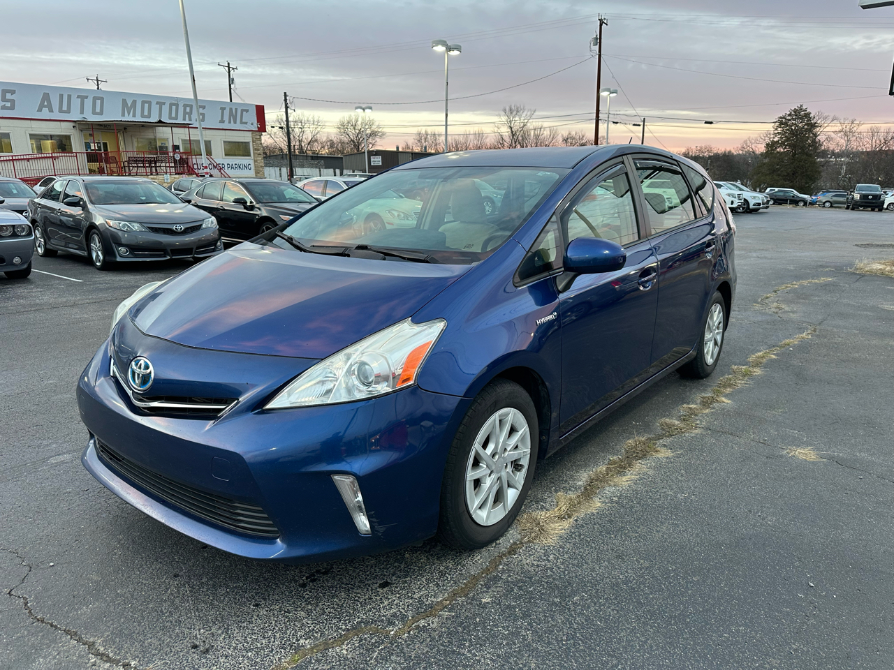 Toyota Prius V Two 2012