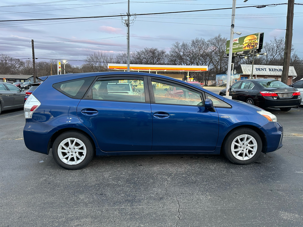 Toyota Prius V Two 2012