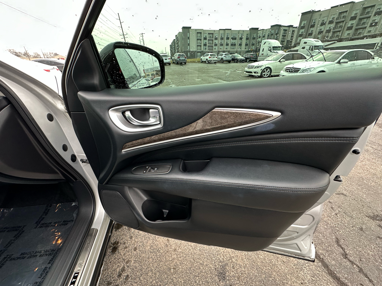 Infiniti QX60 FWD 2014