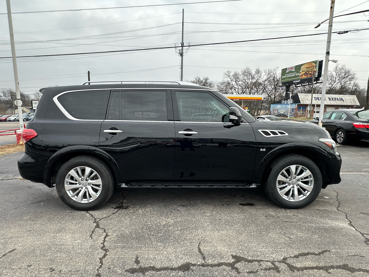 Infiniti QX80 2WD 2017