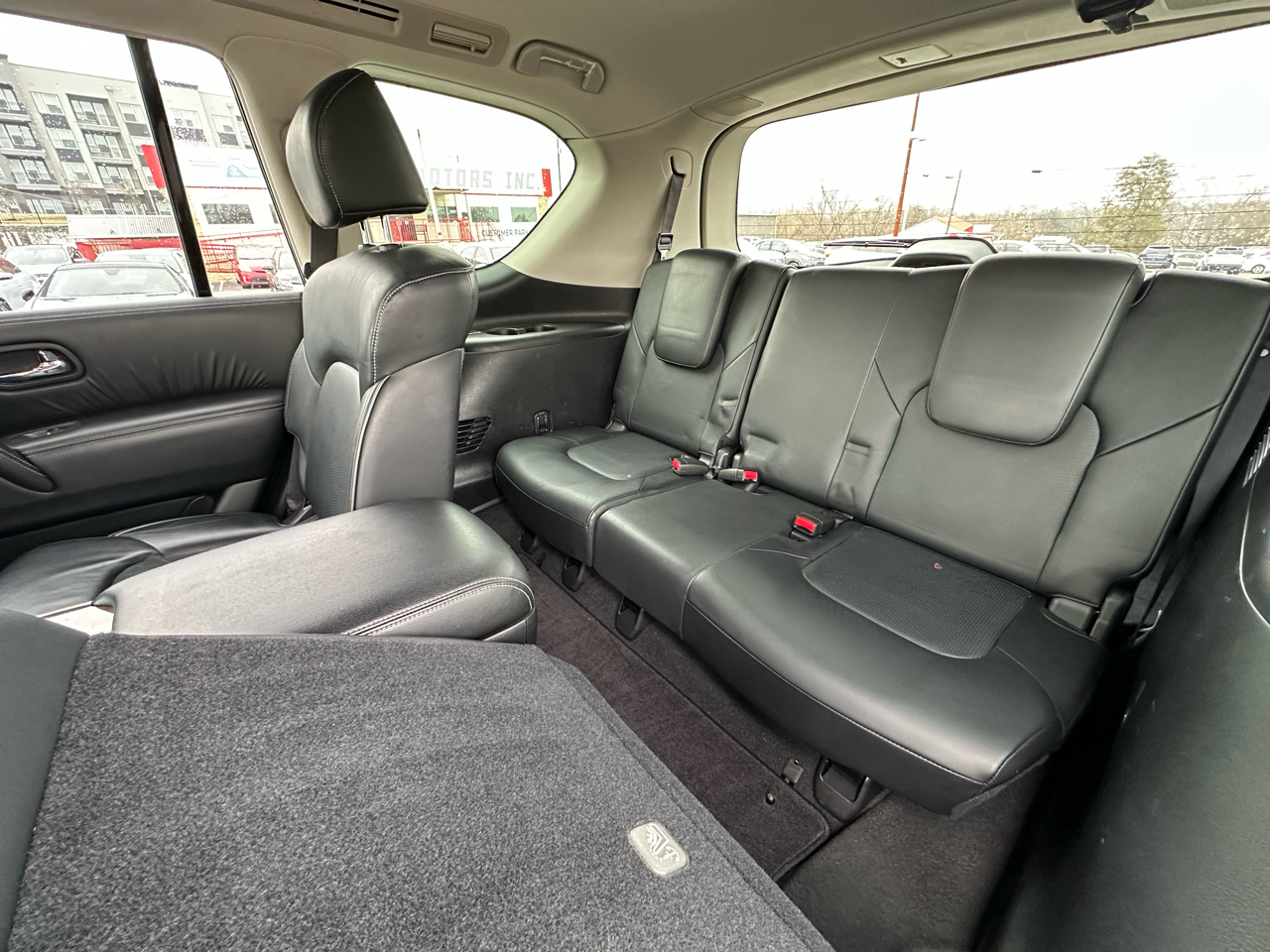 Infiniti QX80 2WD 2017