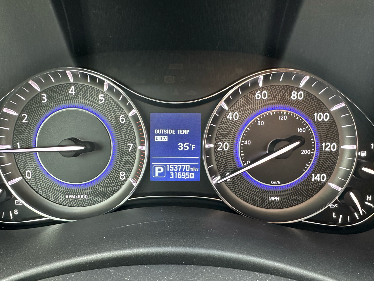 Infiniti QX80 2WD 2017