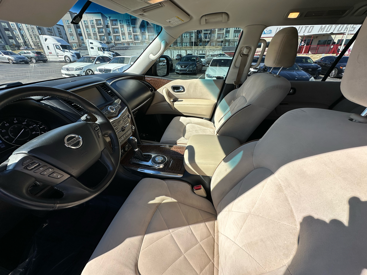 Nissan Armada Platinum 2WD 2017