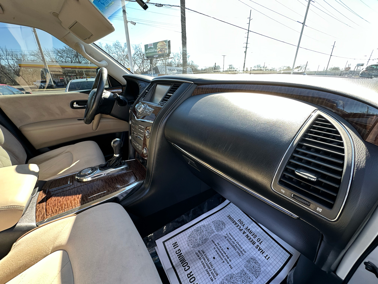 Nissan Armada Platinum 2WD 2017