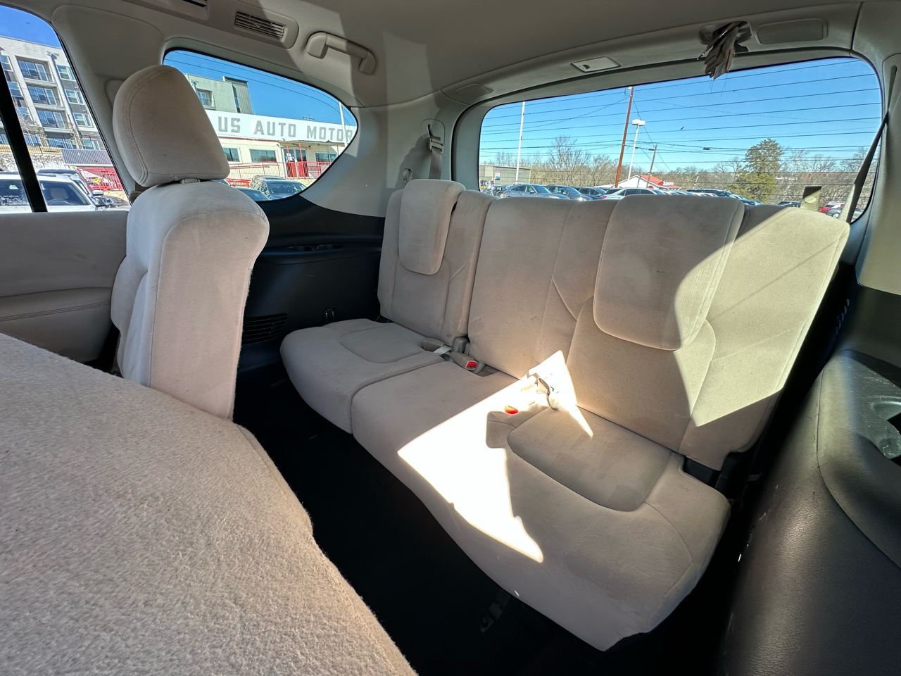 Nissan Armada Platinum 2WD 2017