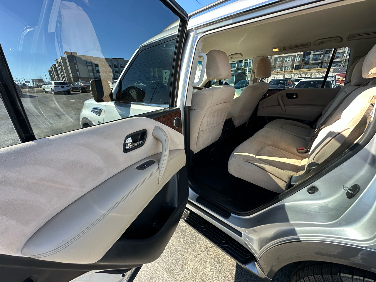 Nissan Armada Platinum 2WD 2017