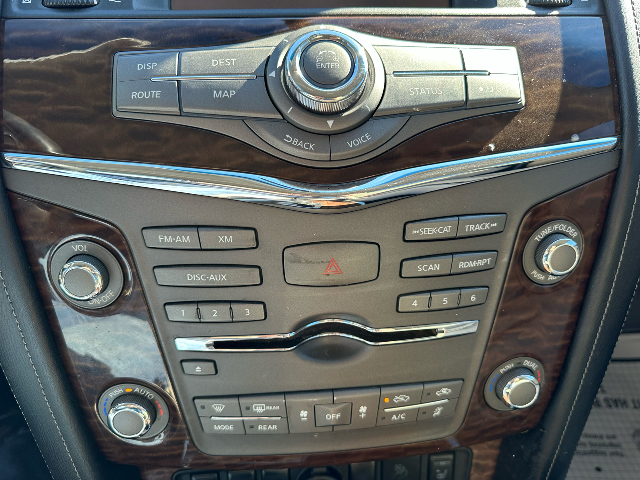 Nissan Armada Platinum 2WD 2017