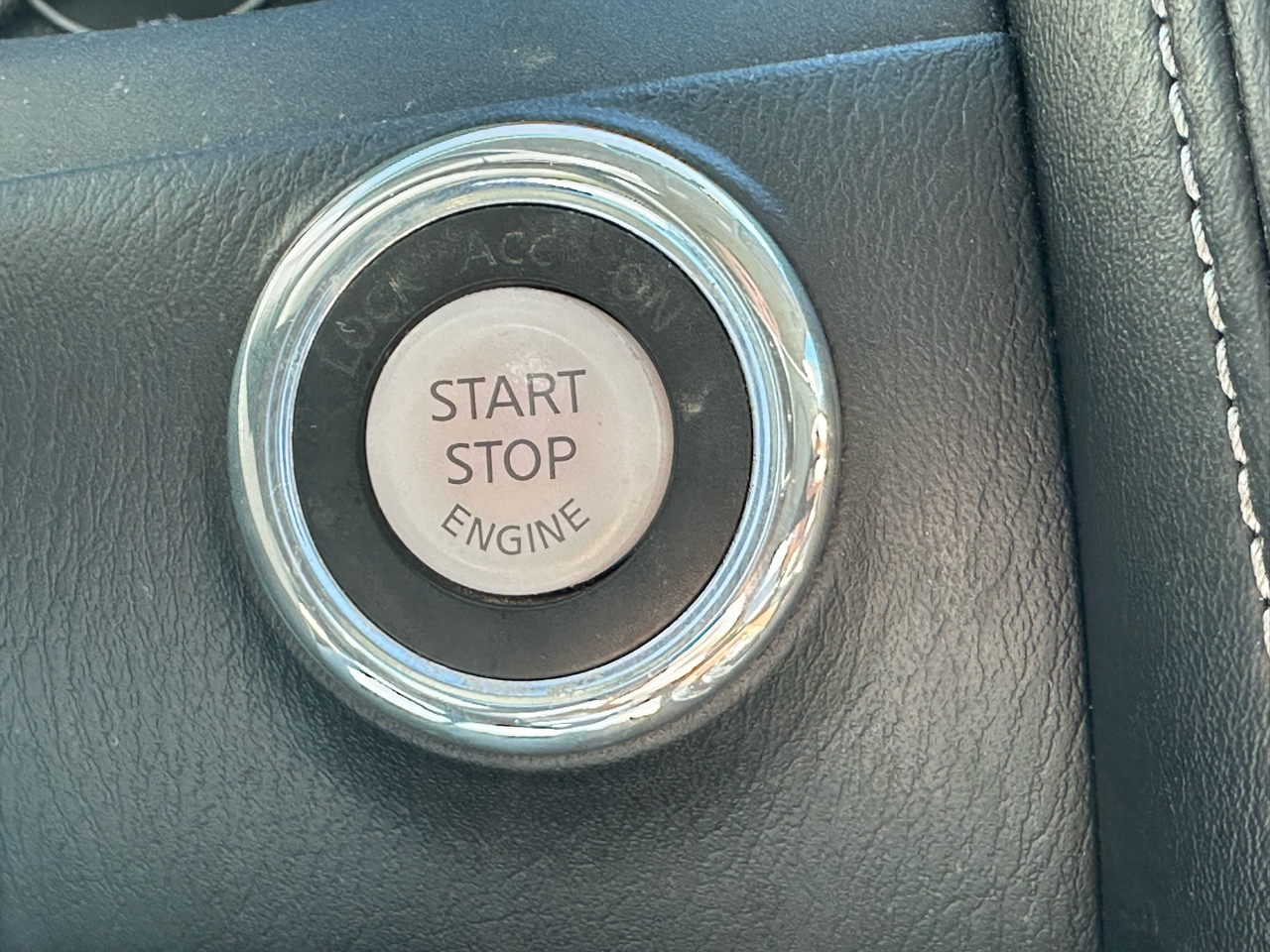 Nissan Armada Platinum 2WD 2017