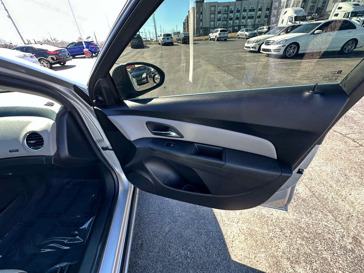 Chevrolet Cruze 2LS 2011