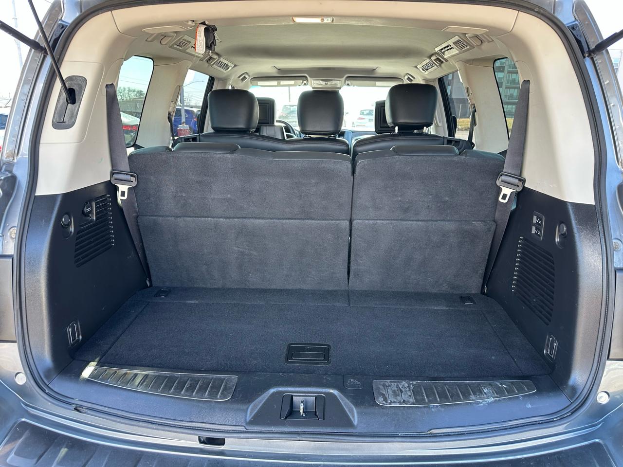 Nissan Armada Platinum 2WD 2017