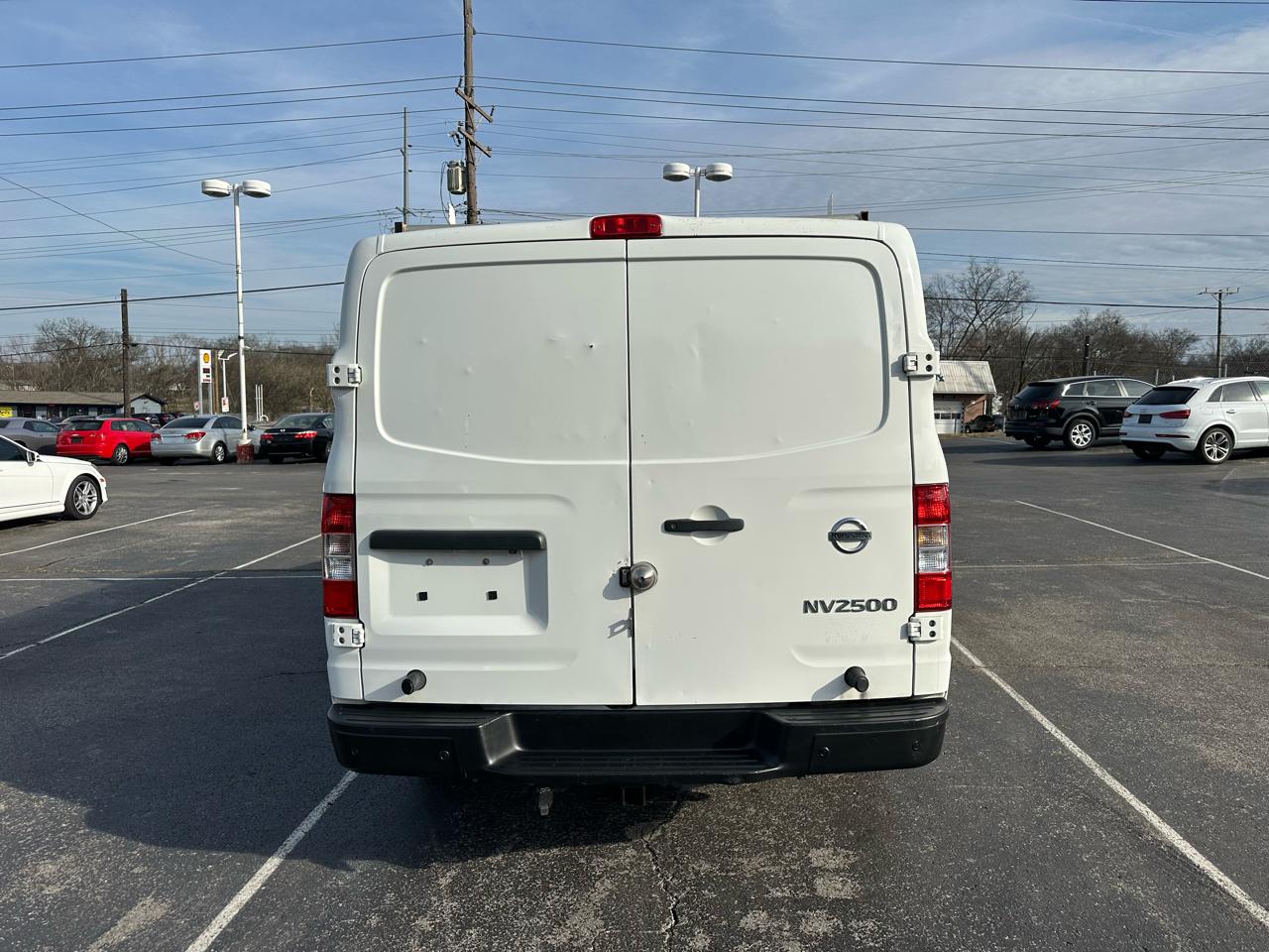 Nissan NV Cargo 3500 HD SV High Roof 2017