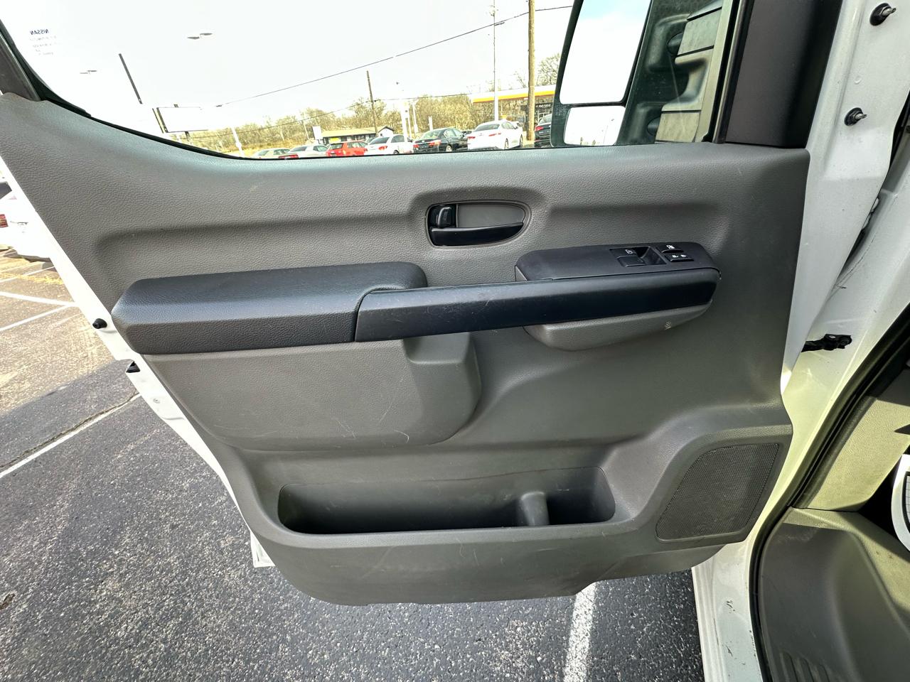 Nissan NV Cargo 3500 HD SV High Roof 2017