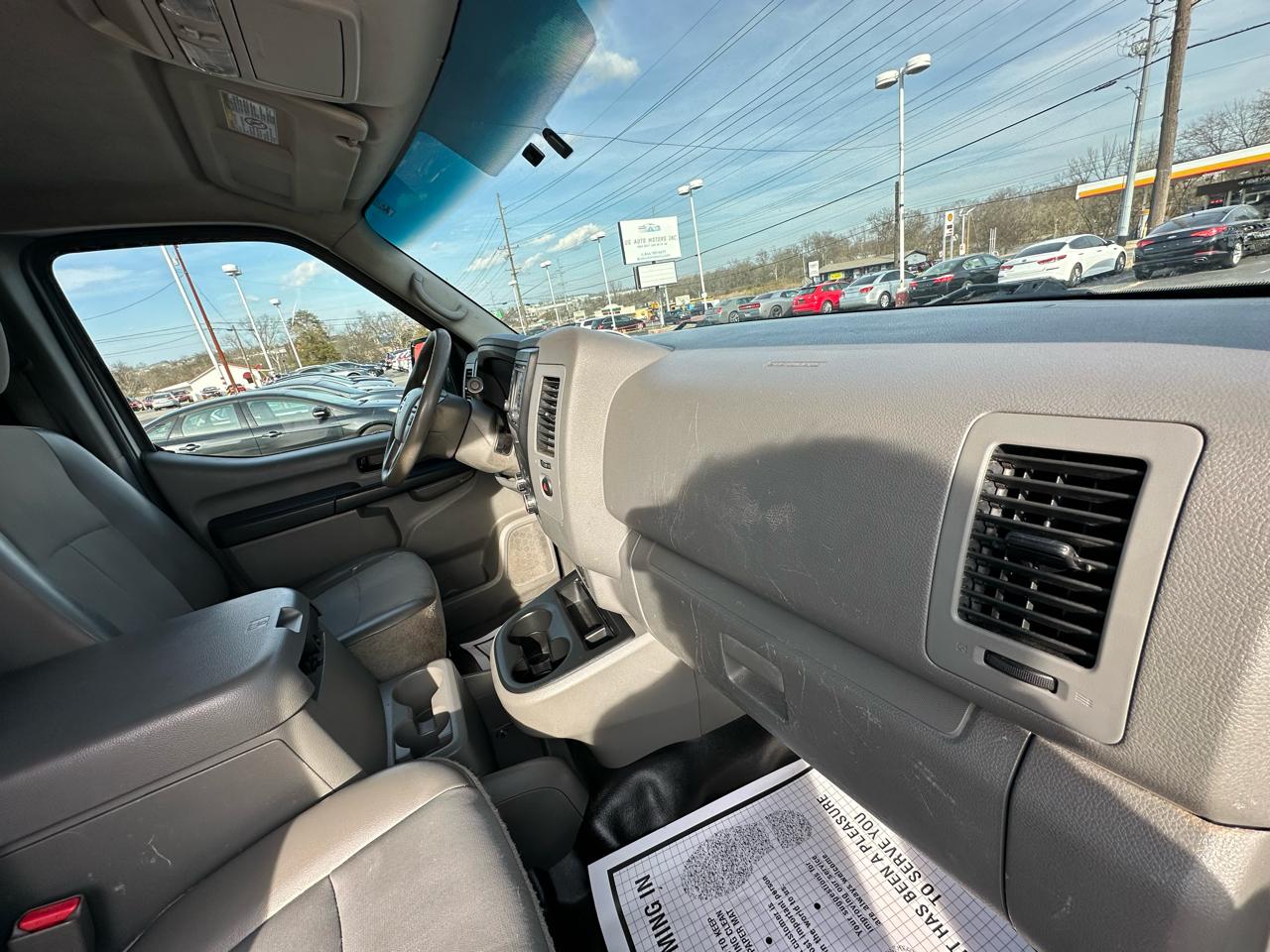 Nissan NV Cargo 3500 HD SV High Roof 2017