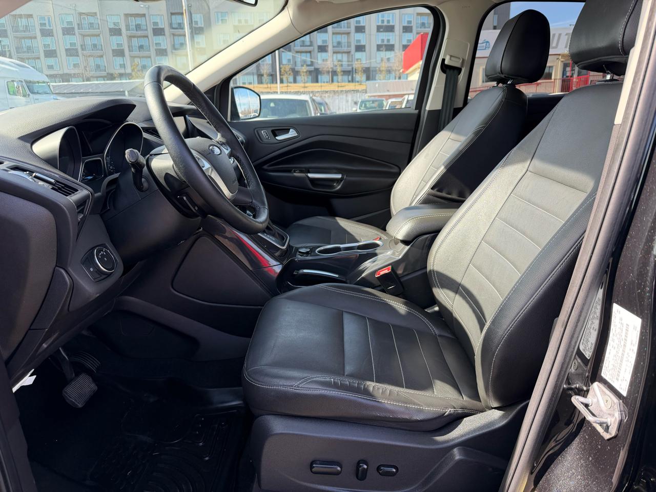 Ford Escape Titanium FWD 2014