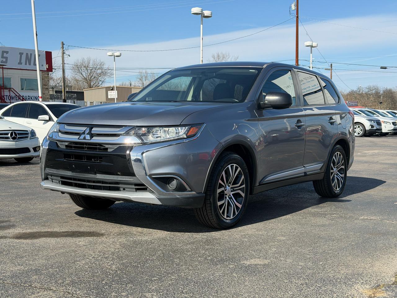 Mitsubishi Outlander ES 2WD 2017