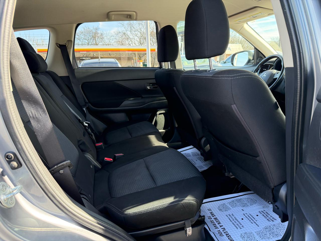 Mitsubishi Outlander ES 2WD 2017