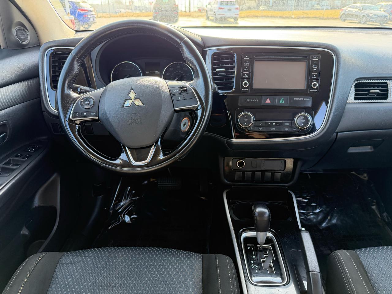 Mitsubishi Outlander ES 2WD 2017