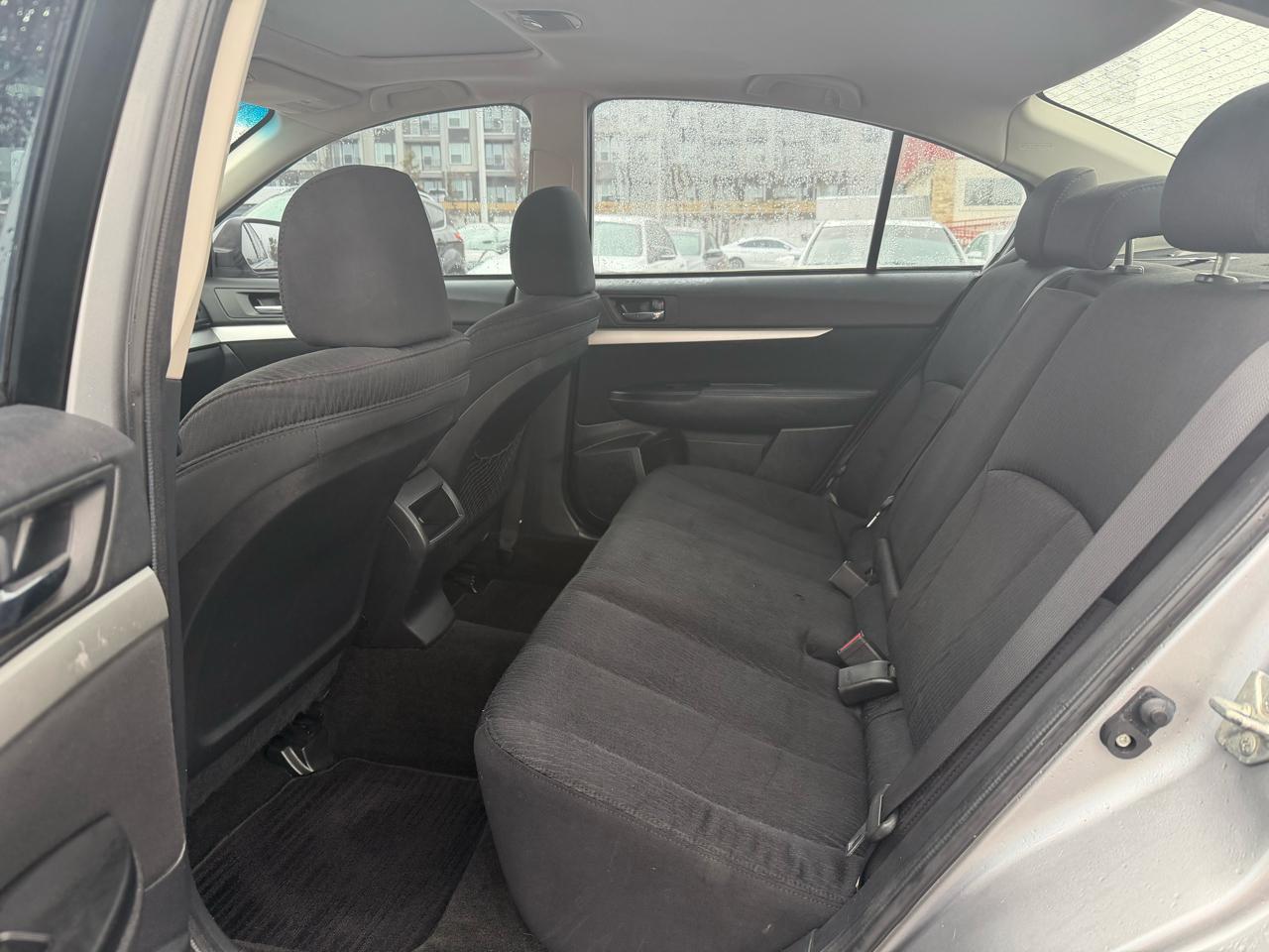 Subaru Legacy 2.5i Premium 2011