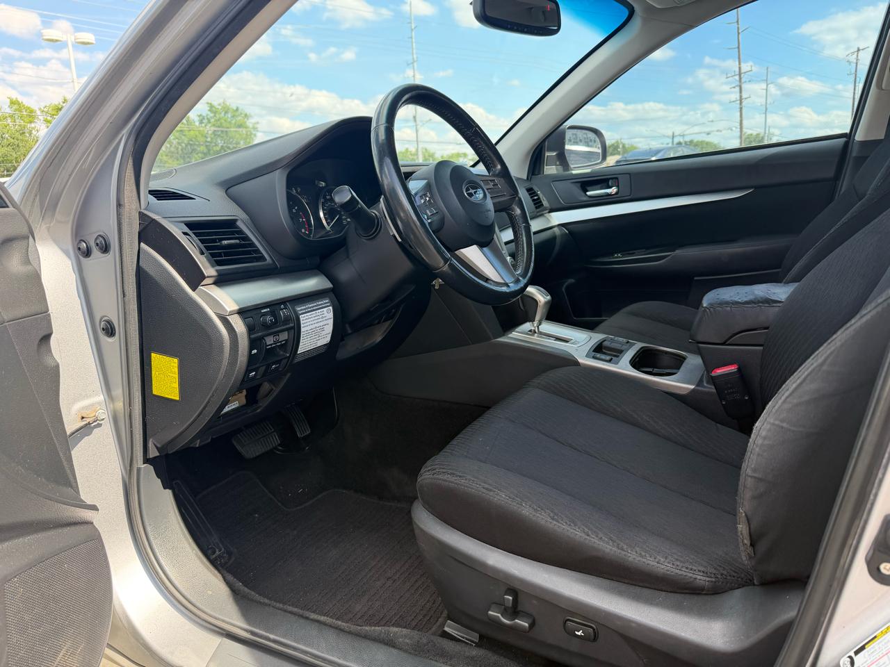 Subaru Legacy 2.5i Premium 2011