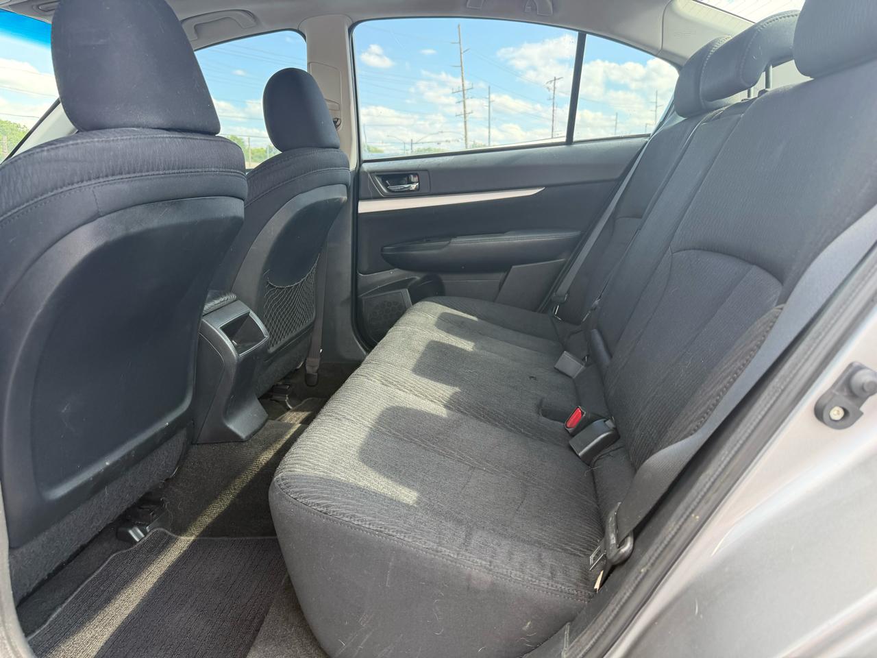 Subaru Legacy 2.5i Premium 2011