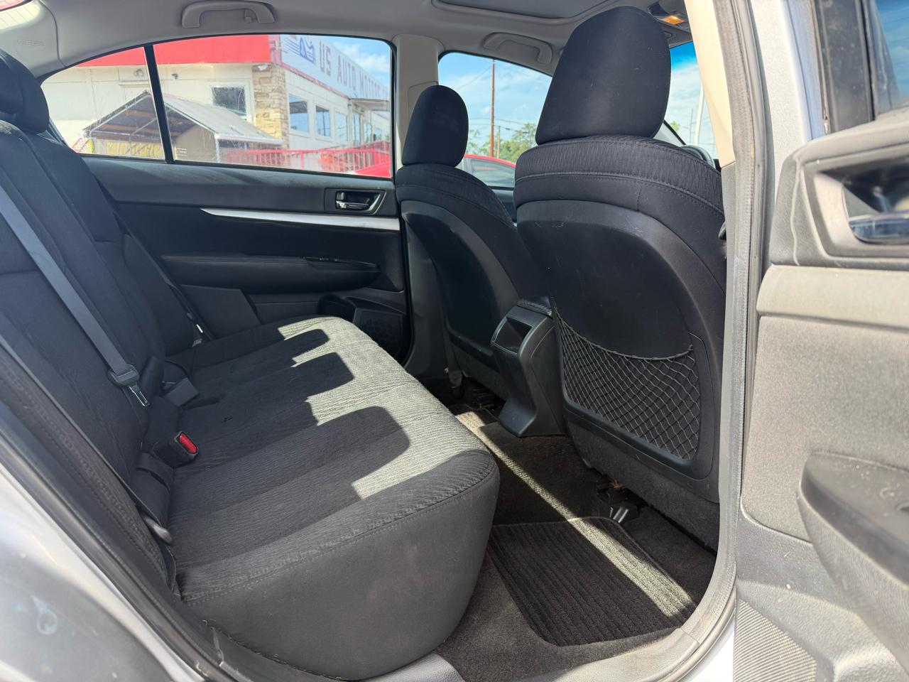 Subaru Legacy 2.5i Premium 2011