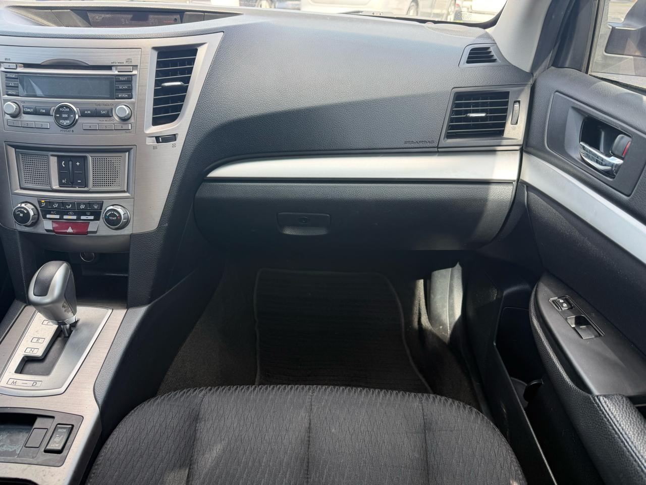 Subaru Legacy 2.5i Premium 2011