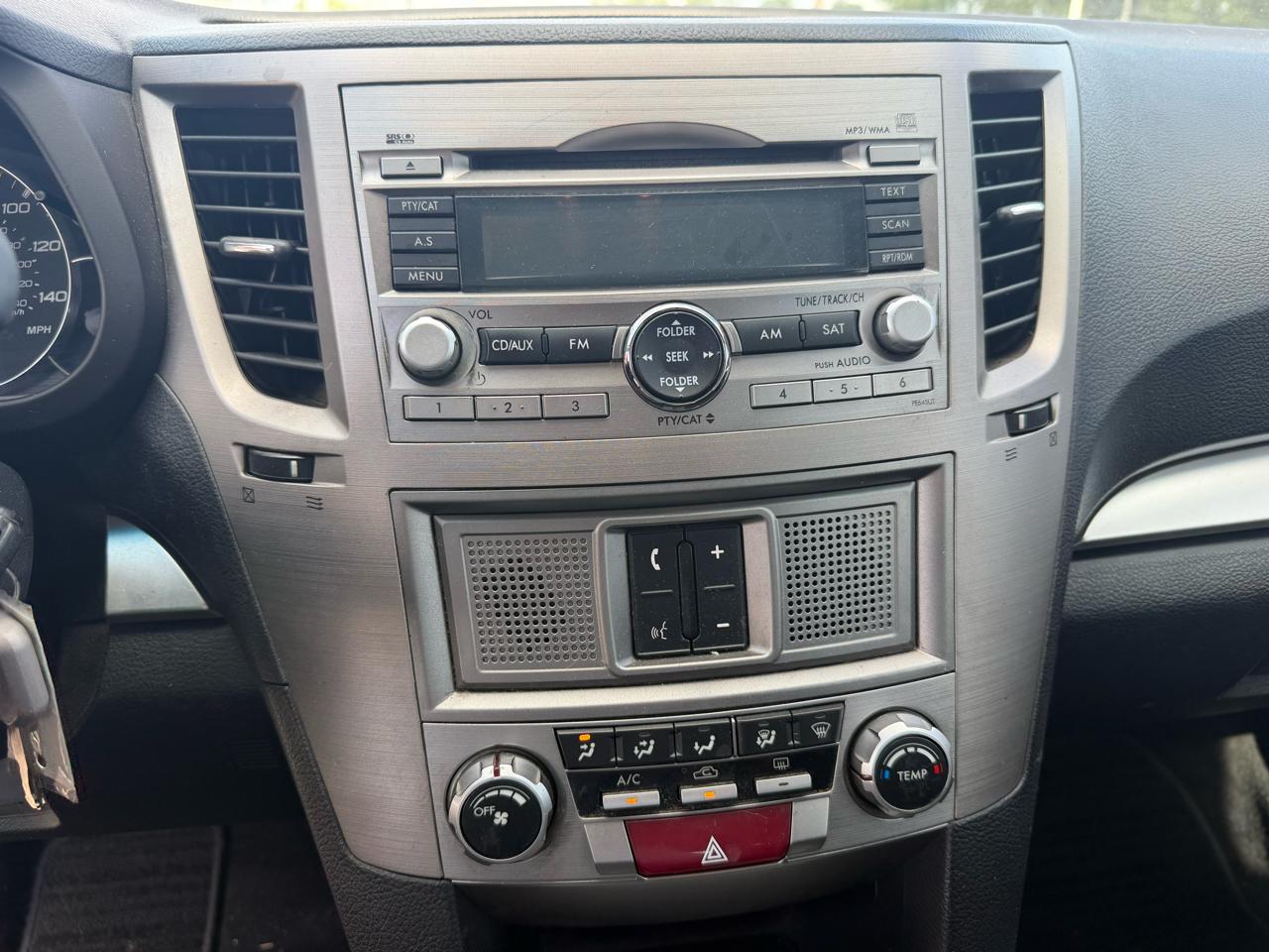 Subaru Legacy 2.5i Premium 2011