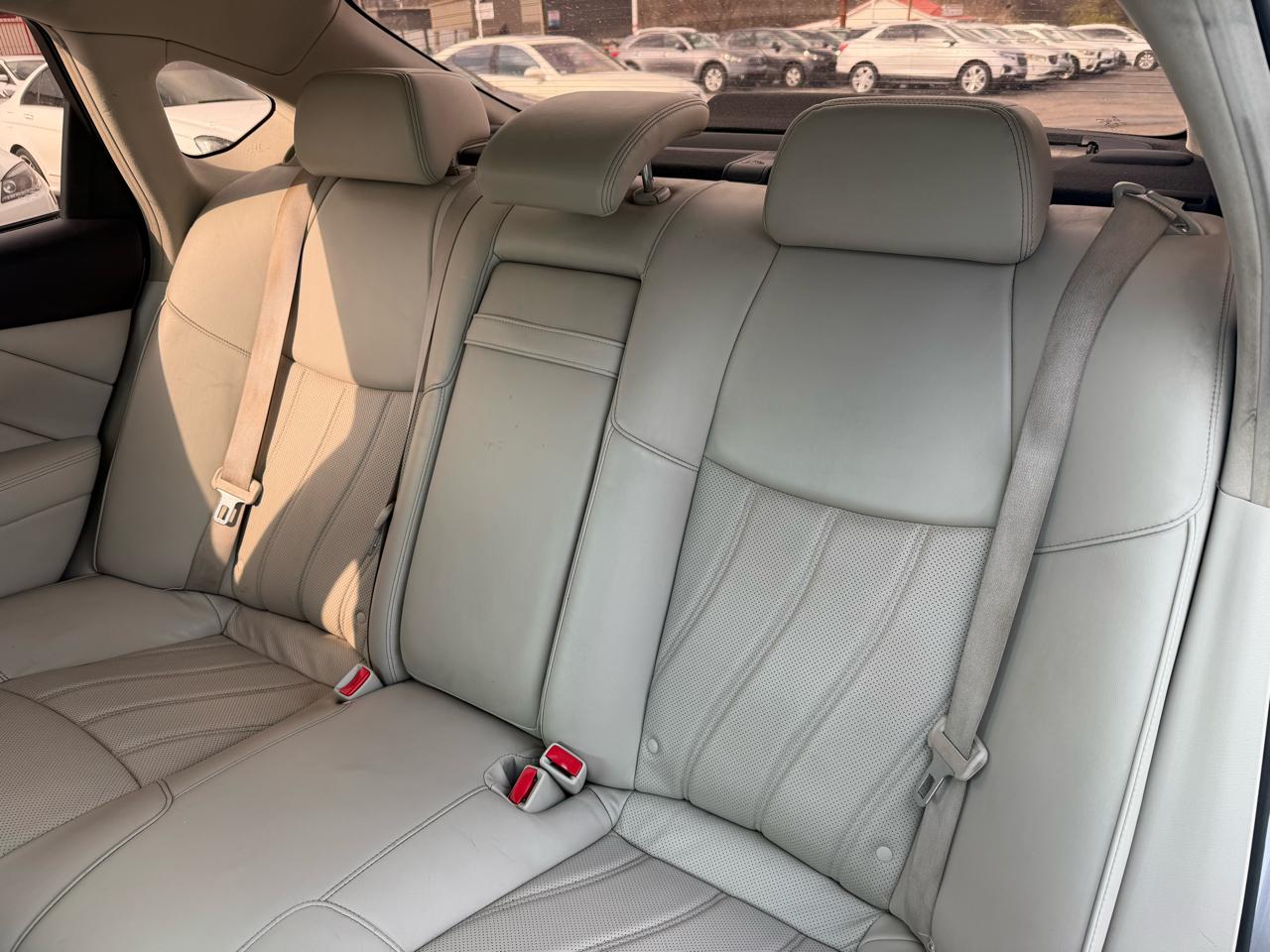 Infiniti Q70 L 3.7 2016