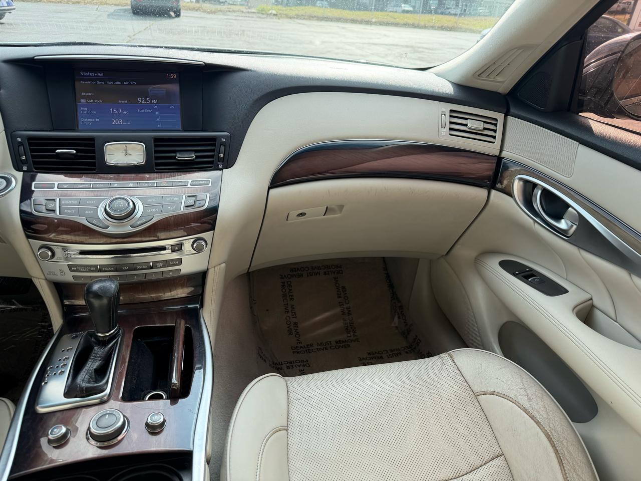 Infiniti Q70 L 3.7 2016