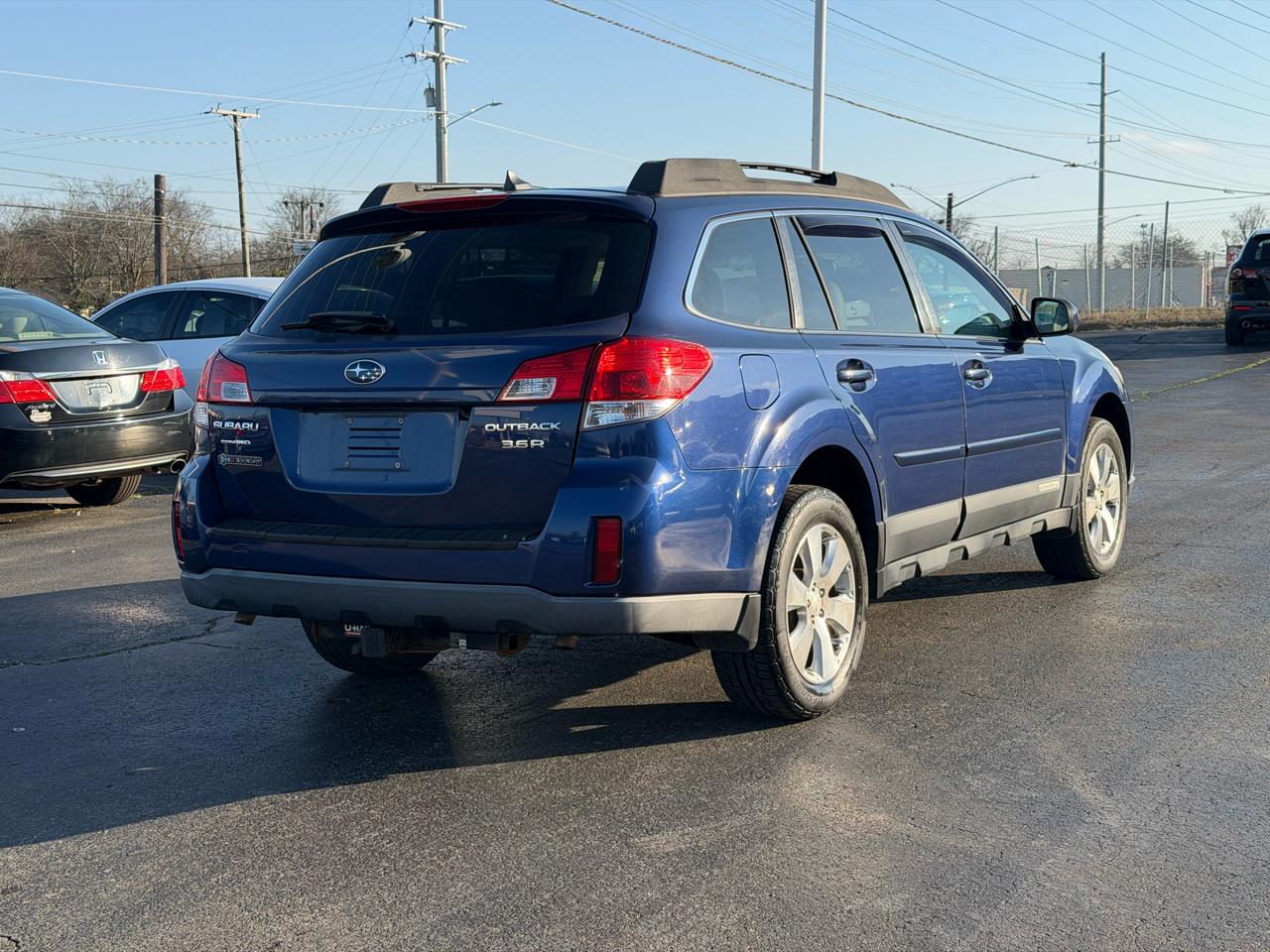 Subaru Outback 3.6R Limited 2011
