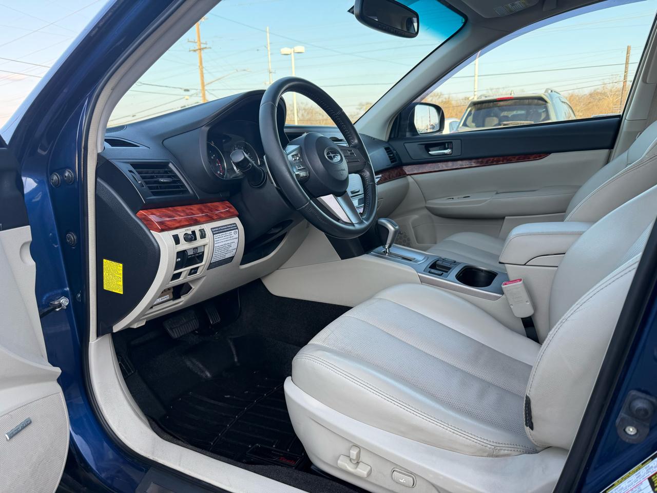 Subaru Outback 3.6R Limited 2011