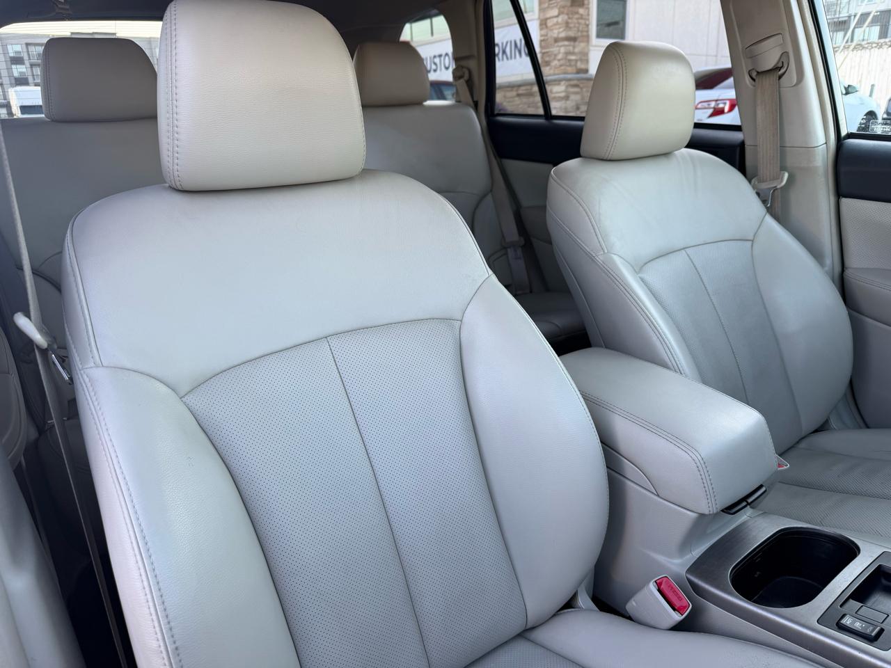 Subaru Outback 3.6R Limited 2011