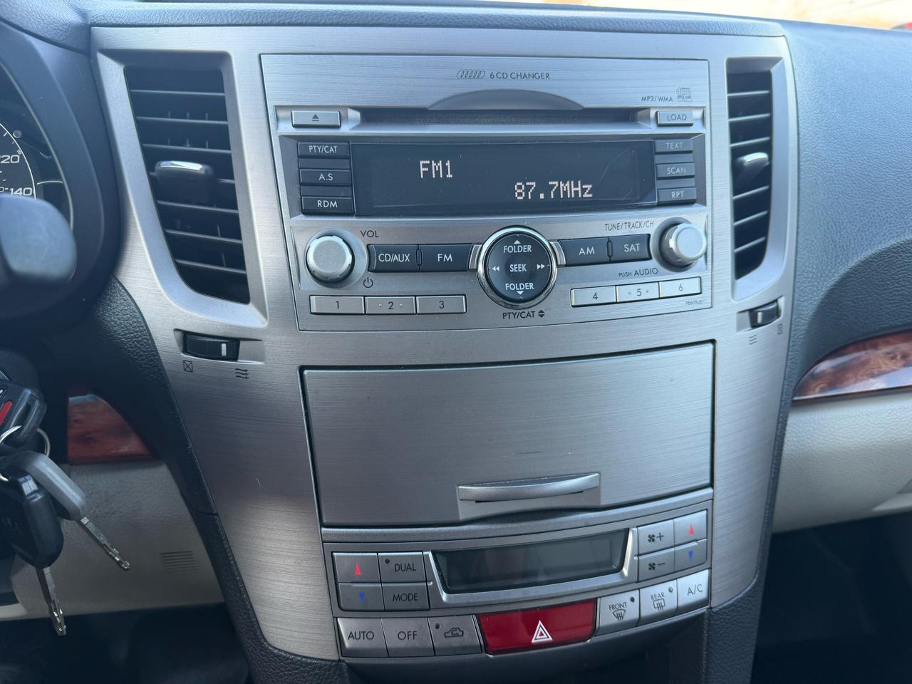 Subaru Outback 3.6R Limited 2011