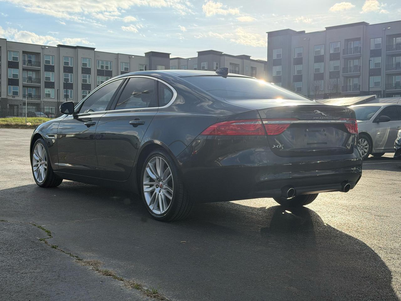 Jaguar XF-Series 35t Prestige 2016