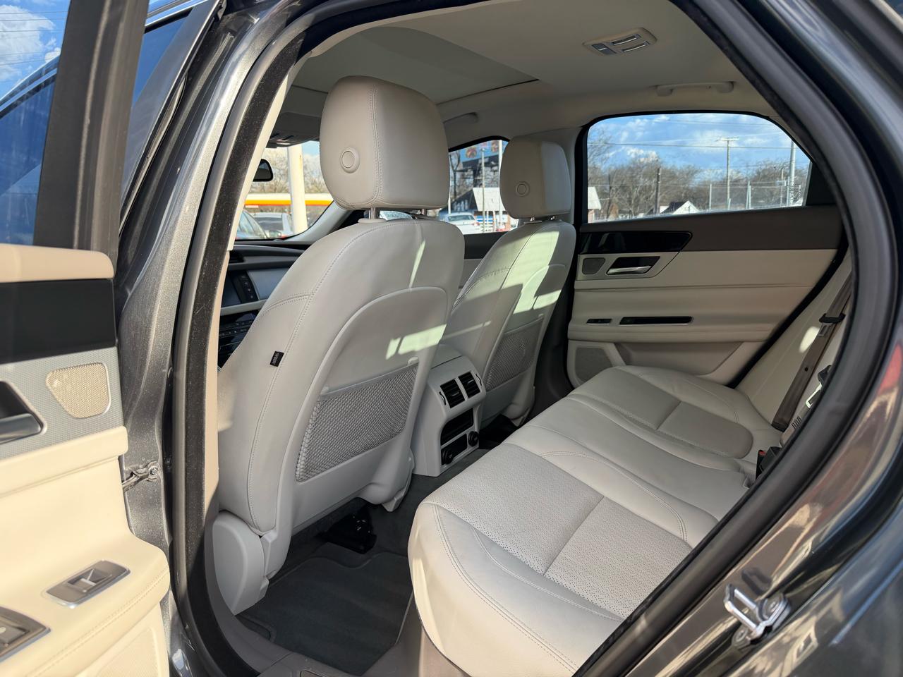 Jaguar XF-Series 35t Prestige 2016