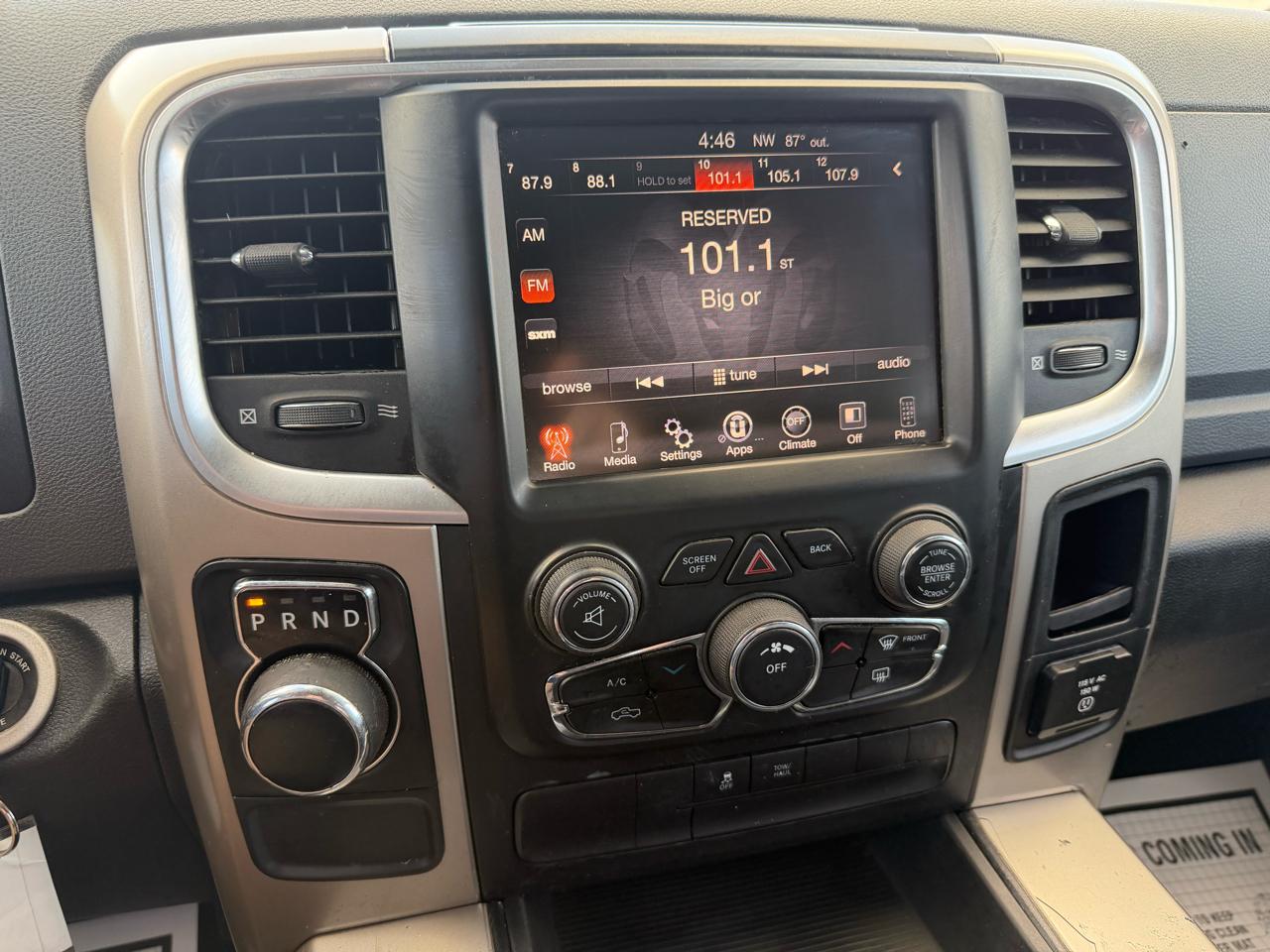 RAM 1500 SLT Crew Cab SWB 2WD 2014