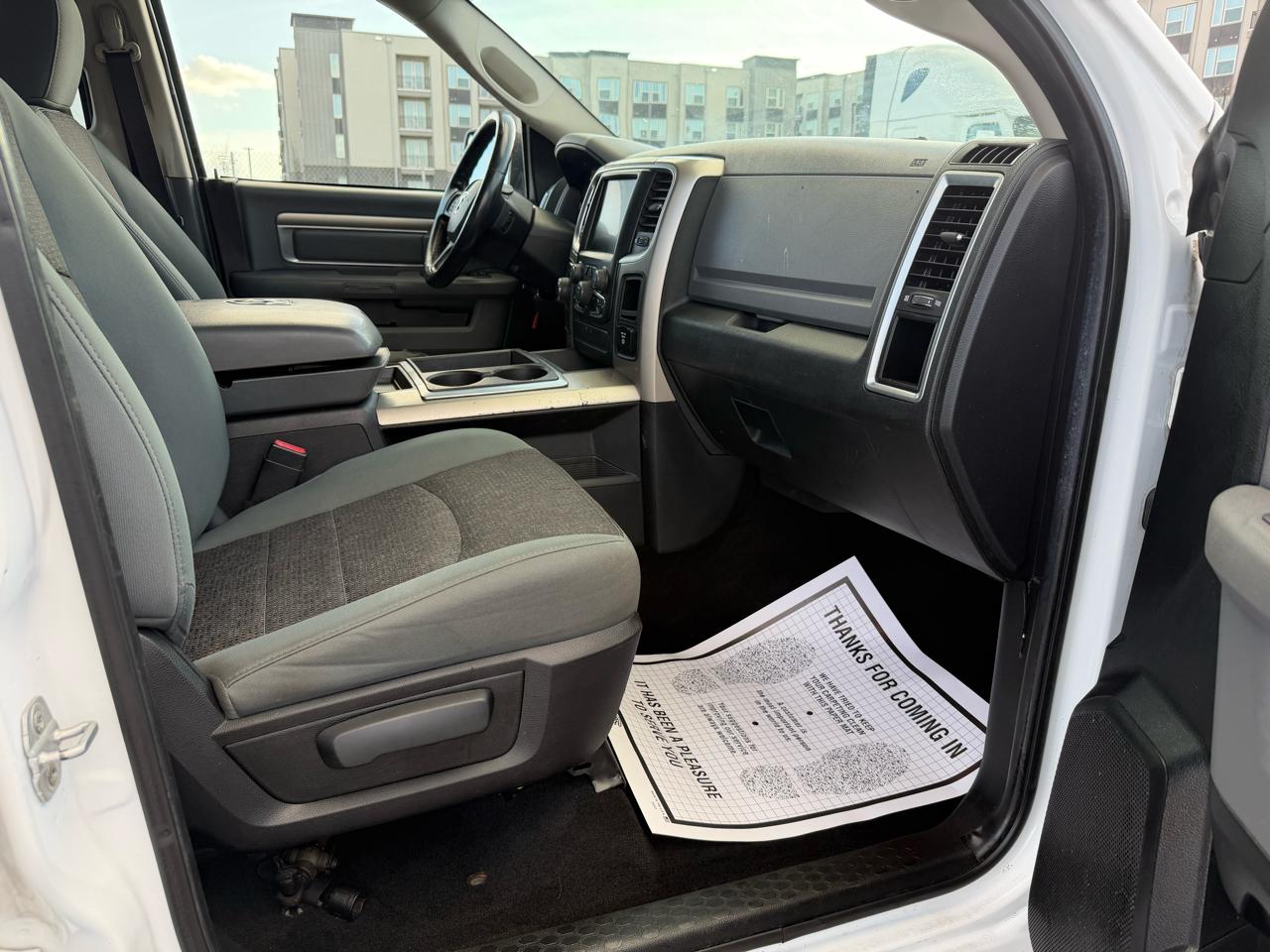 RAM 1500 SLT Crew Cab SWB 2WD 2014