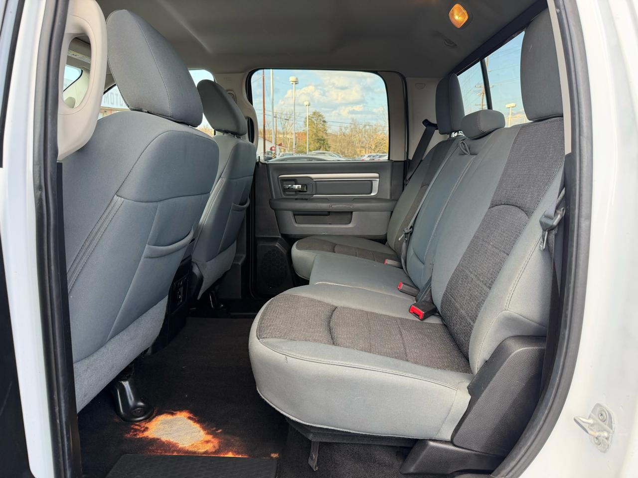 RAM 1500 SLT Crew Cab SWB 2WD 2014