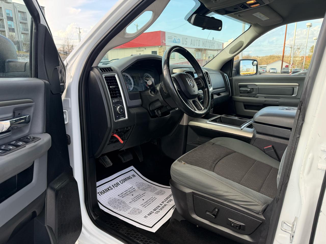 RAM 1500 SLT Crew Cab SWB 2WD 2014