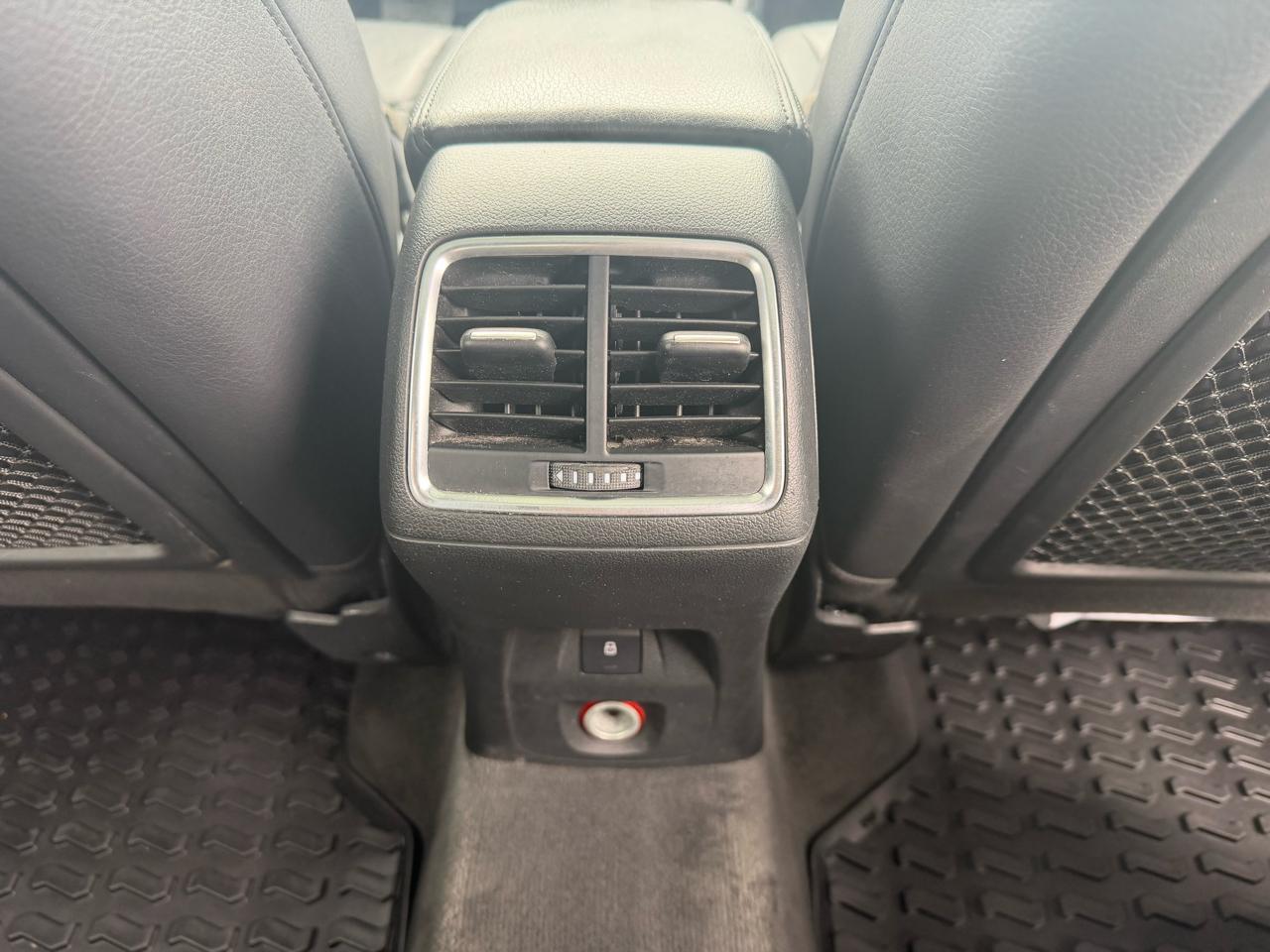 Audi Q3 Prestige quattro 2015