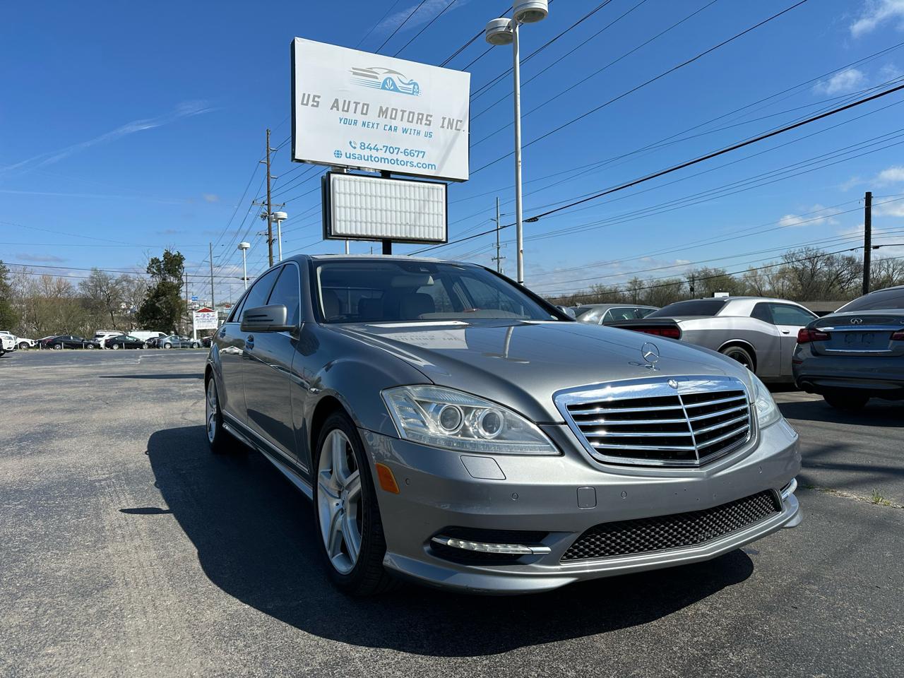 Mercedes-Benz S-Class S550 2013