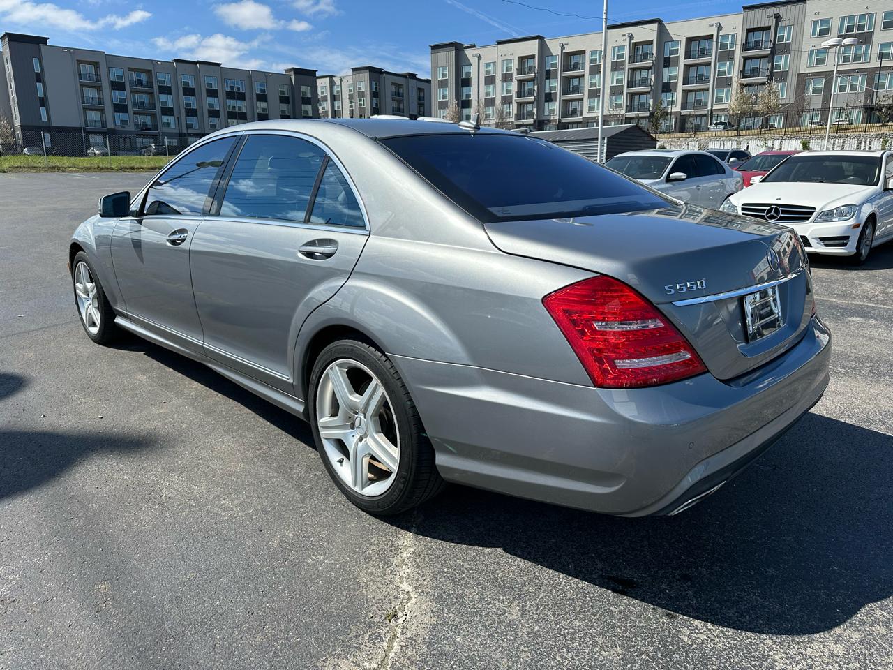 Mercedes-Benz S-Class S550 2013