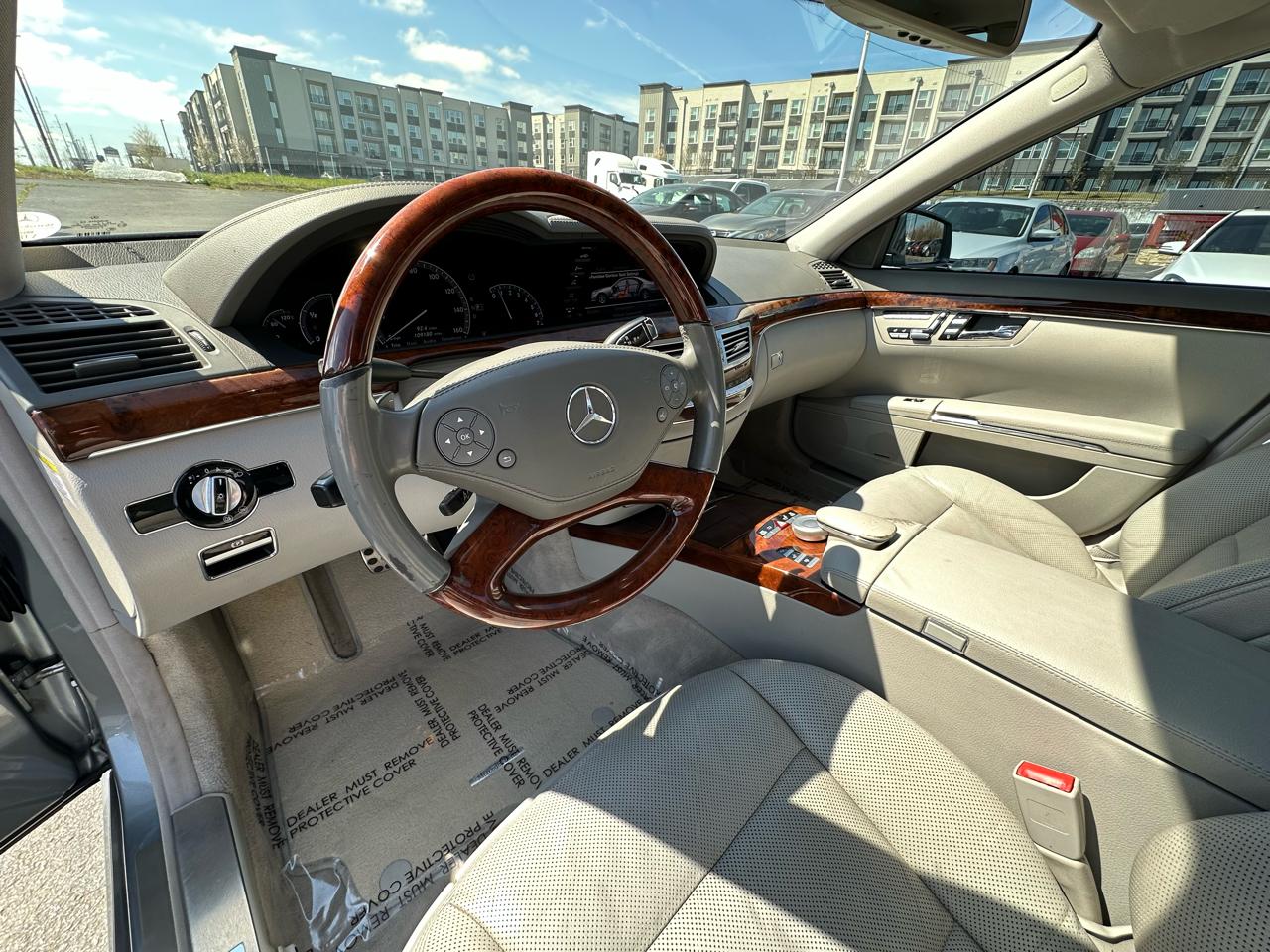 Mercedes-Benz S-Class S550 2013