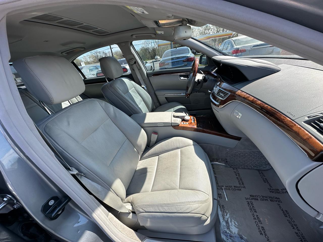 Mercedes-Benz S-Class S550 2013