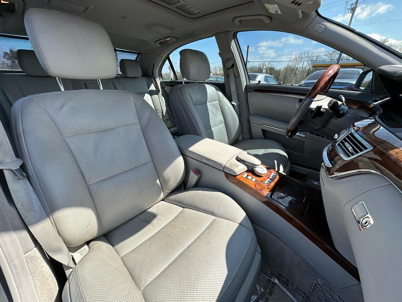 Mercedes-Benz S-Class S550 2013