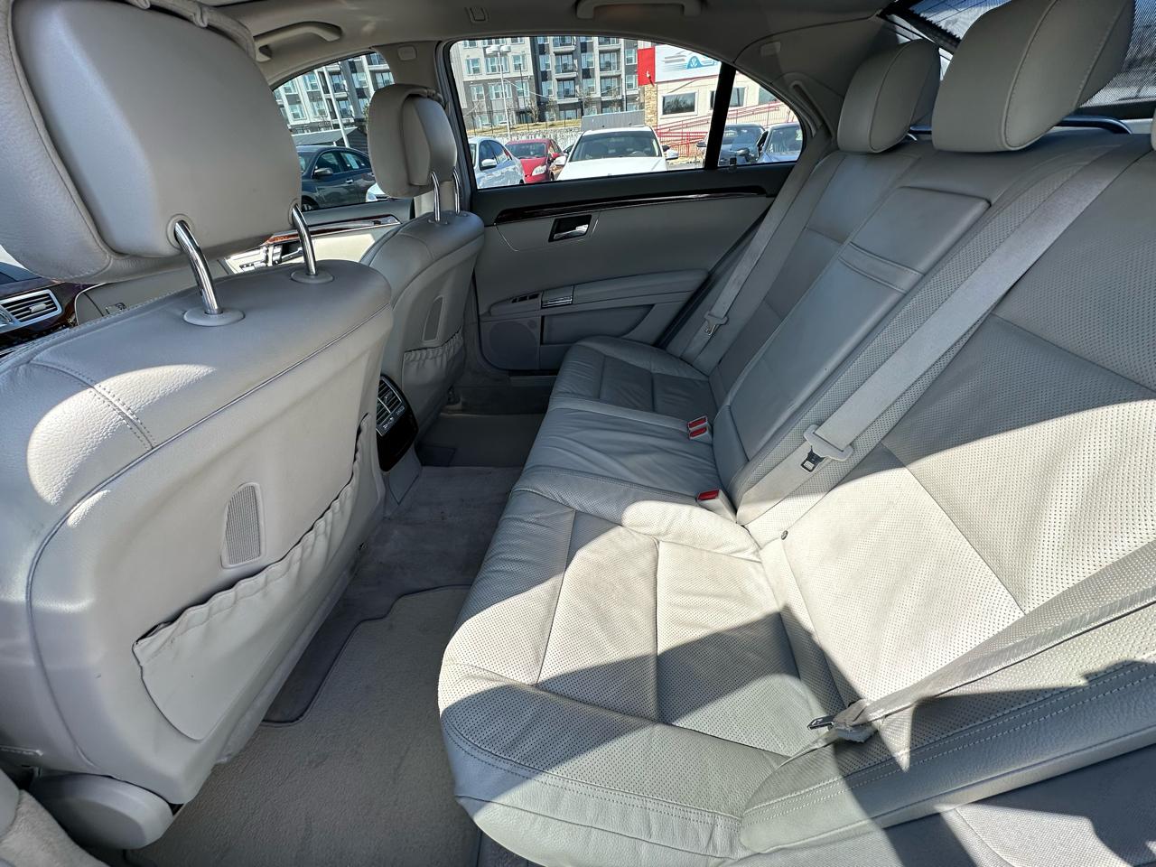 Mercedes-Benz S-Class S550 2013